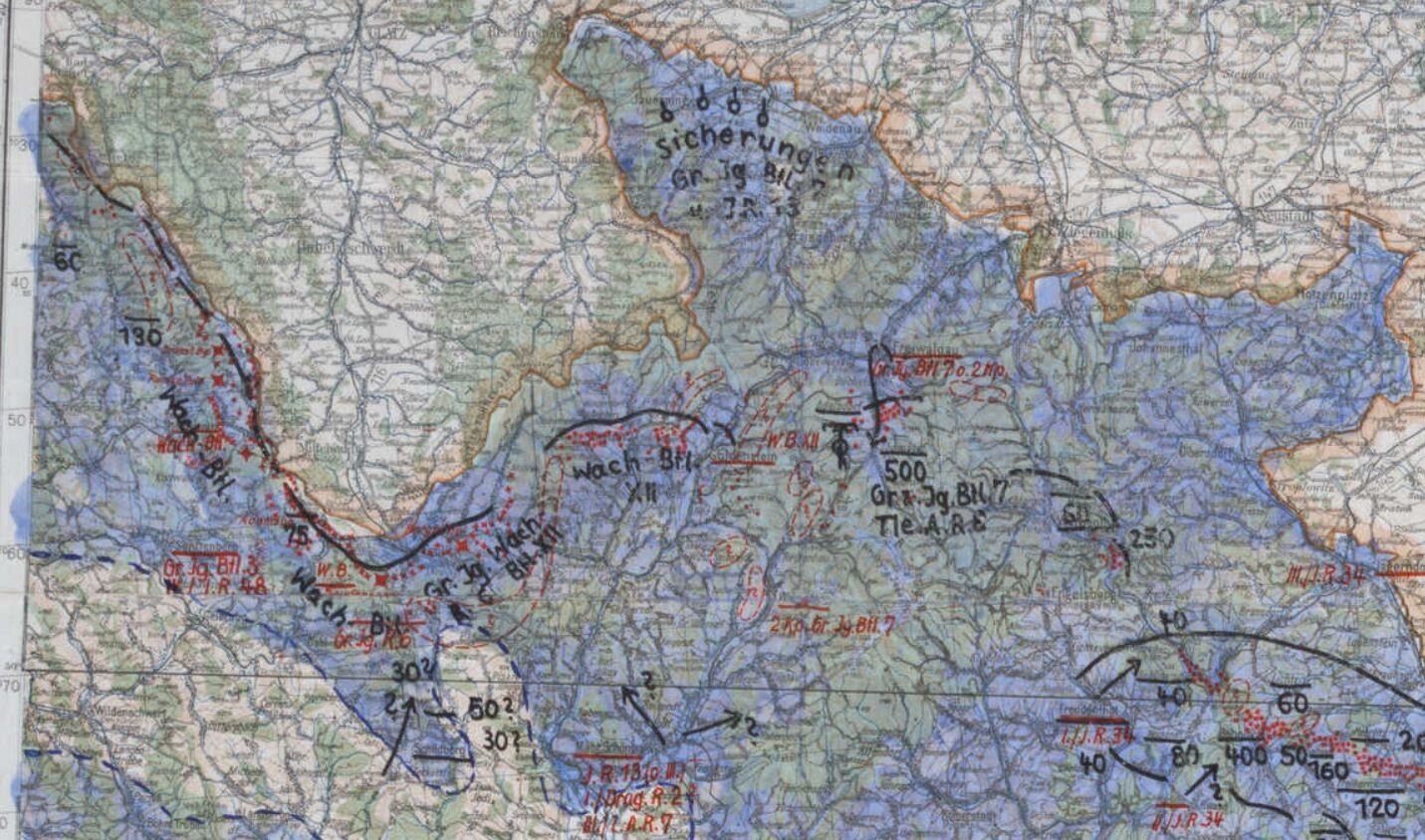 Výřez z německé špionážní mapy 1:300 000 — vyznačení čs. opevnění v Orlických horách a Jeseníkách (předválečné německé zpravodajství; zdroj germandocsinrussia.org)